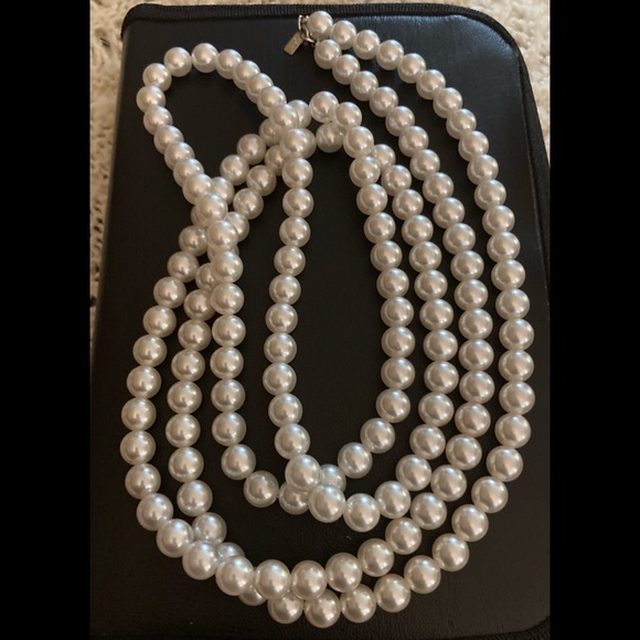 Tammy Jewels Extra, Long Strand, Flapper Style, Faux Pearl Necklace - Picture 1 of 4